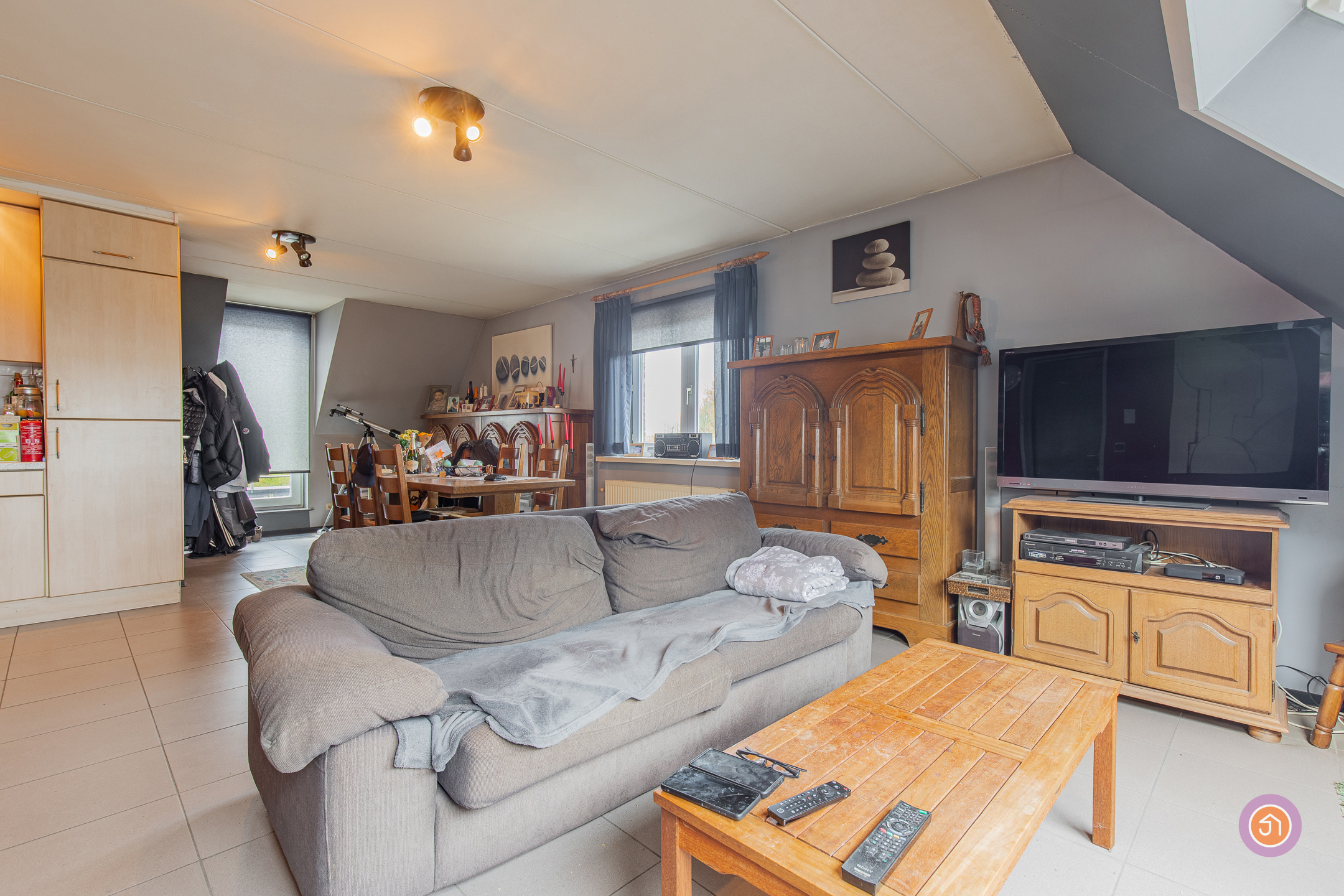 Ruim duplex appartement vlakbij het centrum van Bornem - foto 2