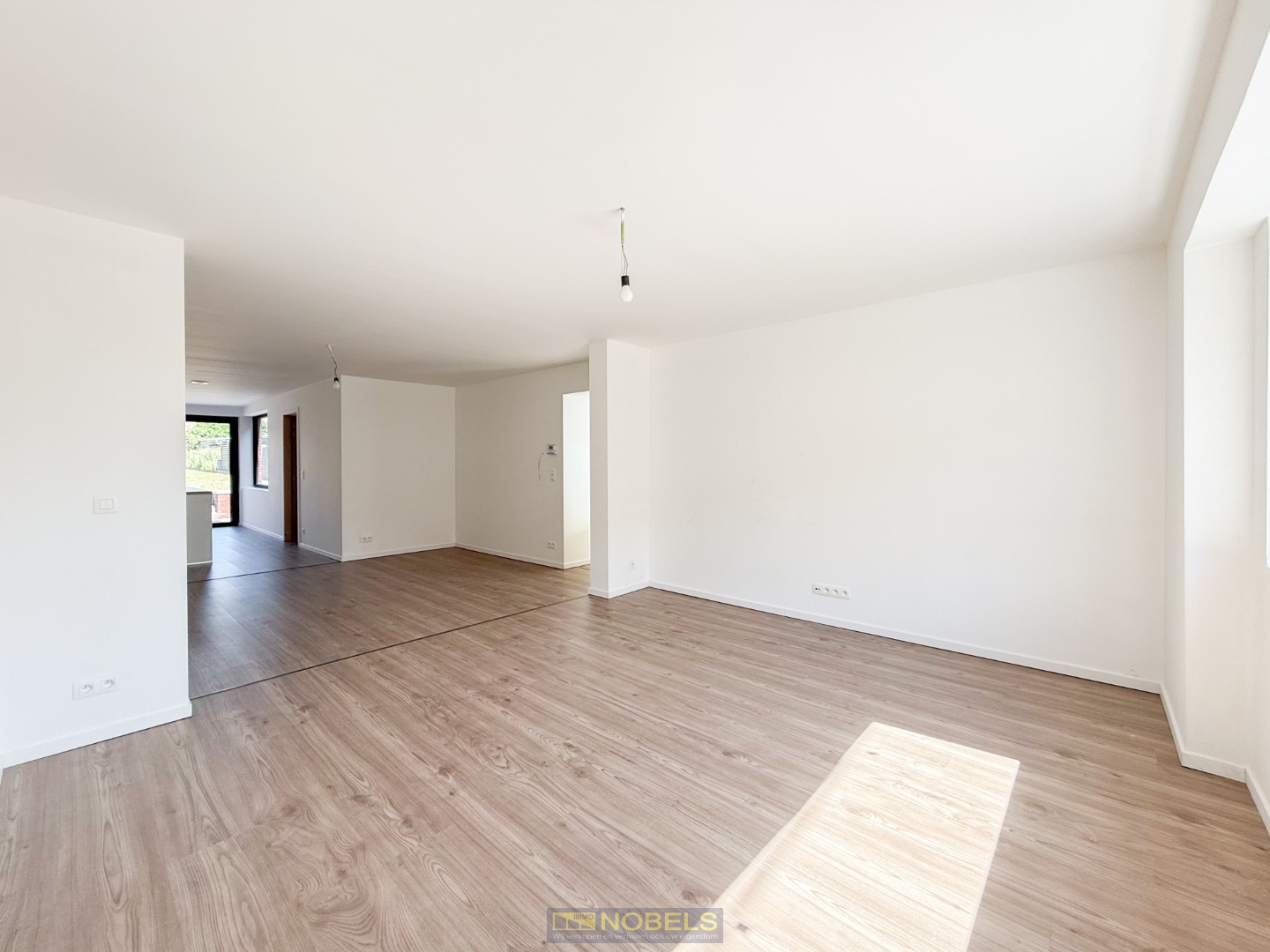 Te koop, volledig gerenoveerde woning met tuin te Anzegem - foto 5