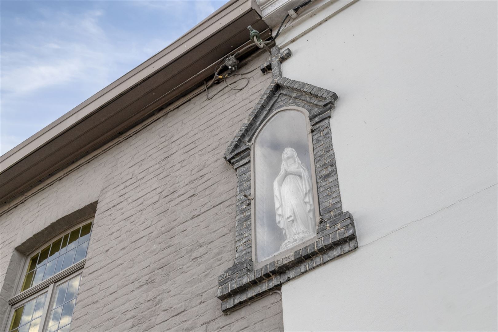 Lot van 2 renovatiepanden met uitweg en 2 garages - foto 3