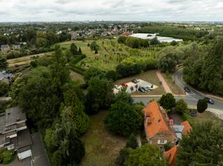 Grond, gelegen in een verkaveling, te koop voor het bouwen van een 3 gevelwoning. In een rustige straat vlakbij het centrum van Sterrebeek met...