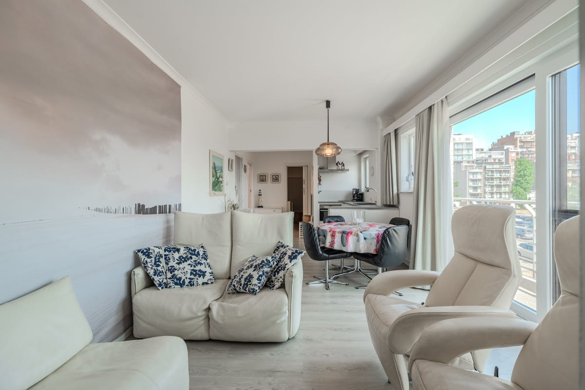 Prachtig gerenoveerd appartement met terras en 2 slaapkamers - foto 5