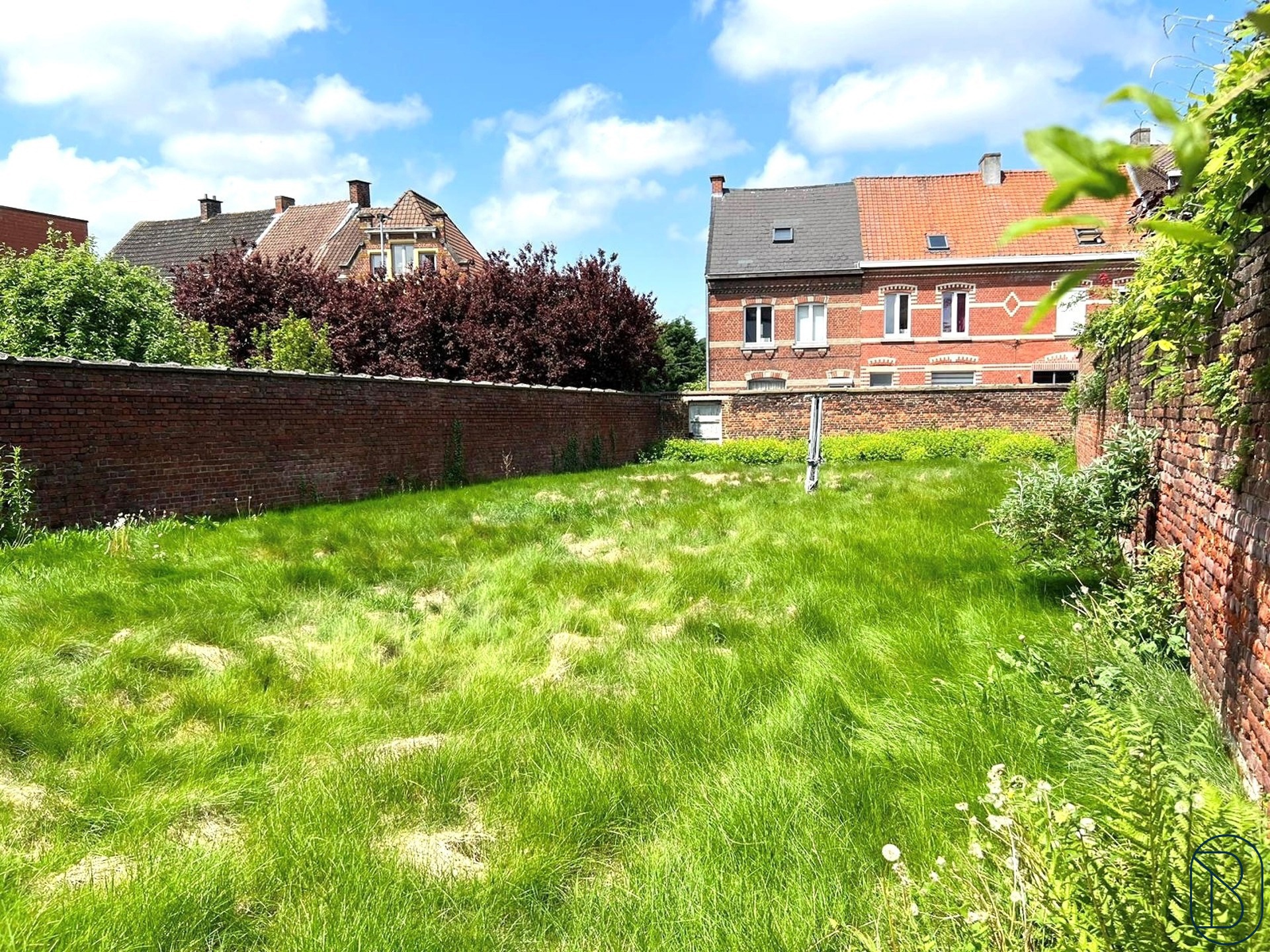 Goedgelegen bouwgrond, pal in centrum Ronse. - foto 1