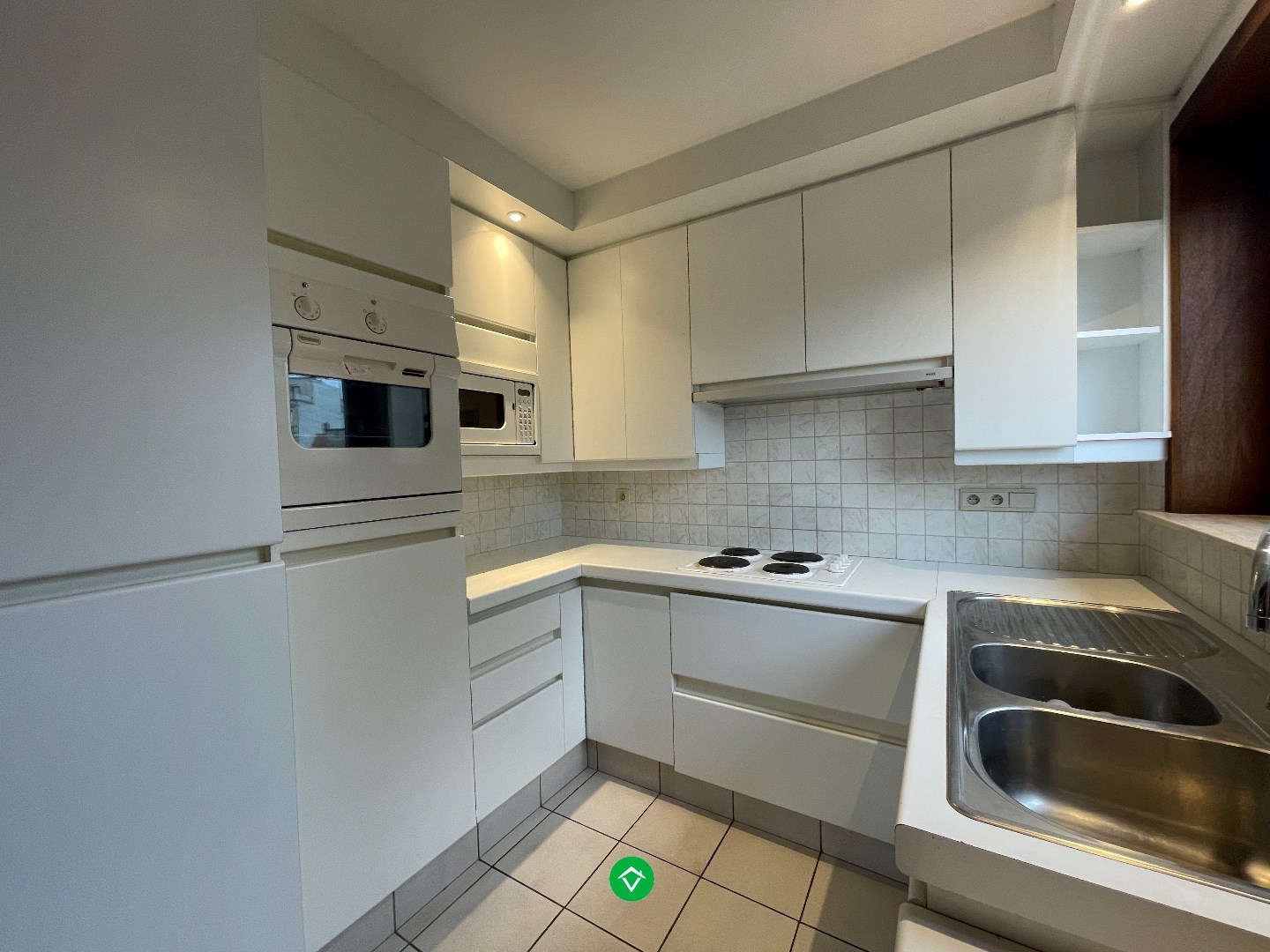 Ruim 2-slaapkamersappartement met garage in centrum Roeselare - foto 5