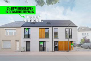 GOED NIEUWS : DE PRIJS DAALT, UW WOONCOMFORT NIET :)<br /><br />TIJDELIJK PRIJSVOORDEEL DANKZIJ 6% BTW INBEGREPEN IN DE CONSTRUCTIEPRIJS! <br /><br />Modern appartementsgebouw, residentie "Many" in het hart van Ichtegem.<br /><br />Dit gebouw bestaat uit 2 gelijkvloerse appartementen (met privétuin en terras + 2 slaapkamers) en 2 duplexappartementen (met privéterras en 3 slaapkamers).<br /><br />De appartementen zijn afgewerkt met kwaliteitsmaterialen die makkelijk te onderhouden zijn en zijn energiezuinig dankzij het gebruik van een warmtepomp. Elke ruimte is bovendien voorzien van vloerverwarming.<br /><br />Achter het gebouw en de parkeerruimte bevinden zich ook 2 moderne en ruime hallen.<br /><br />Troeven<br /><br /><ul><li>Dicht bij het centrum<br /><br /></li><li>Gelijkvloers met privétuin<br /><br /></li><li>Lift aanwezig<br /><br /></li><li>Parkeerplaatsen beschikbaar en te koop<br /><br /></li><li>Gemeenschappelijke fietsenstalling en vuilnisruimte<br /><br /></li><li>Ruime terrassen en tuinen<br /><br /></li><li>Vrij bij akte<br /><br /></li><li>Aankoop mogelijk met 6% btw (indien aan de voorwaarden voldaan wordt).<br /><br />Geïnteresseerd? Neem gerust contact met ons op!</li></ul>