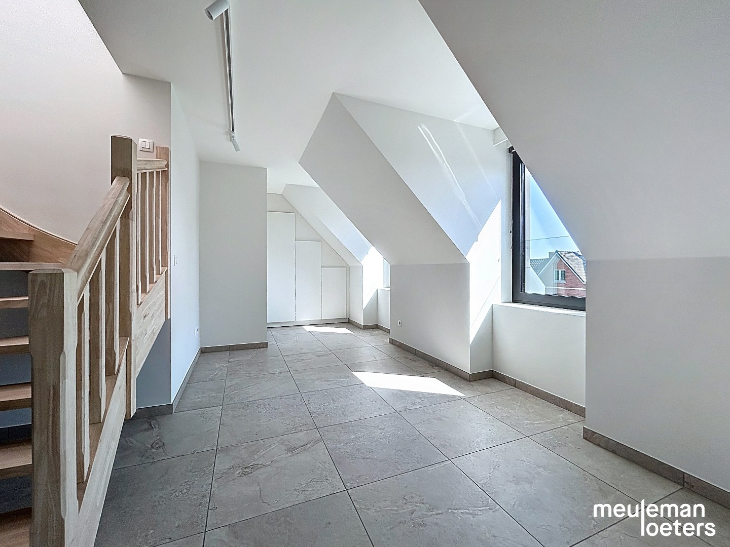 Duplex appartement met ruime garage - foto 4