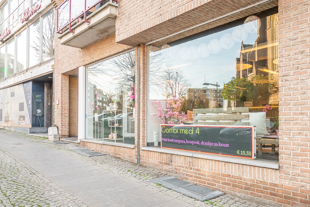 Instapklaar handelspand mét huurder op toplocatie in centrum Lanaken - foto 2