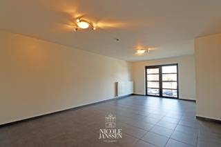 Appartement à louer à Brée