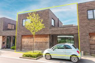 House for sale in Halle