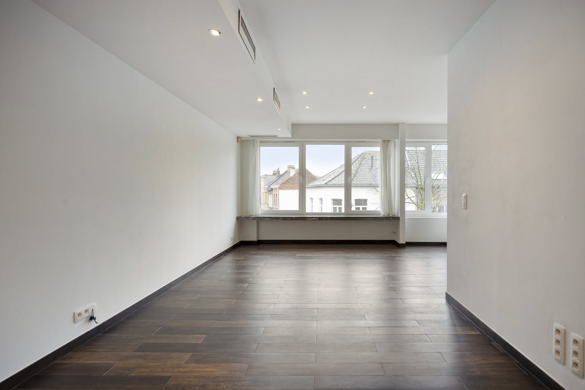 1 bedroom apartment with terrace for sale in Wilrijk - photo 2