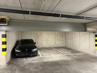 Op zoek naar een slimme investering of een vlot toegankelijke en veilige parkeerplaats in Waregem? Deze twee ondergrondse autostaanplaatsen bieden...