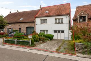 <p><strong>Droom je van een woning met karakter, ruimte en tal van mogelijkheden? Ontdek deze charmante woning op een prachtig perceel van maar liefst 1.280 m², gelegen in het centrum van Steenokkerzeel!</strong></p>