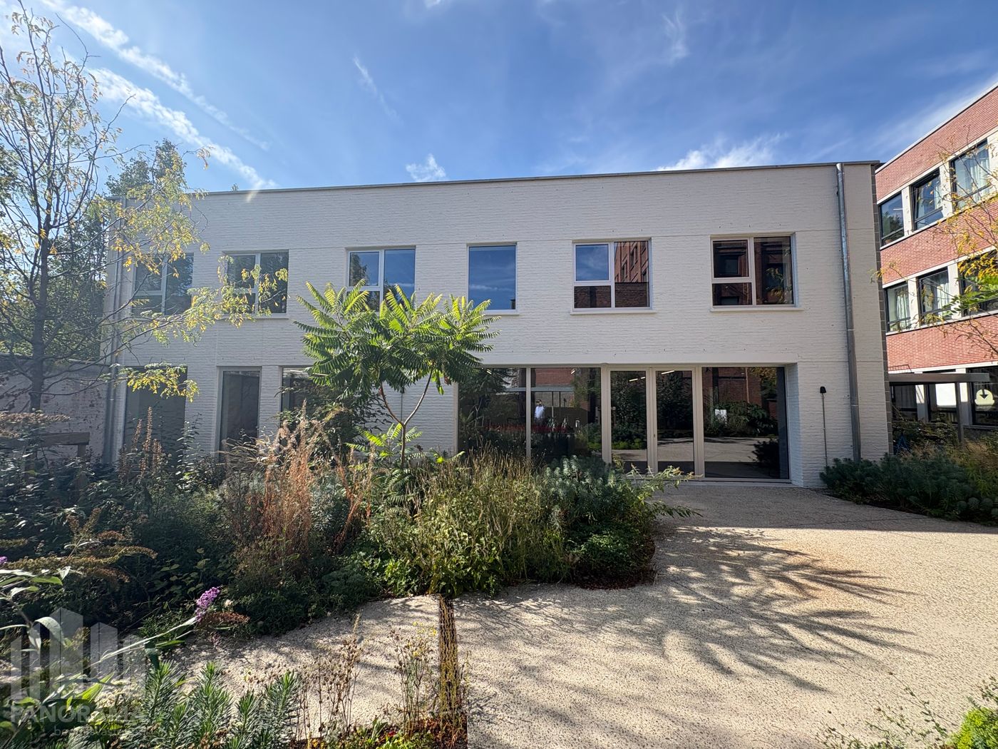 431 m² of light-filled offices near Ghent inner ring road - photo 4