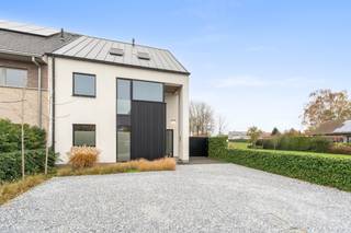 Commercial à vendre à Saint-Nicolas