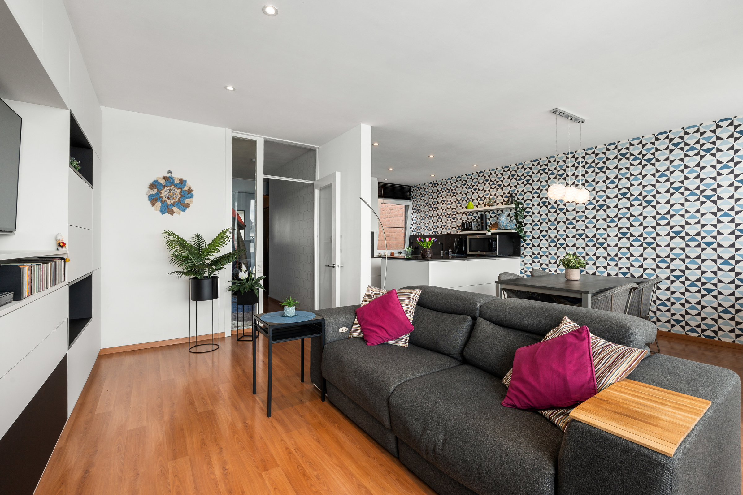 Apartment for sale in Antwerp with 2 bedrooms - photo 2