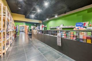 Beschrijving van het pand Bent u op zoek naar een handelspand als investering of opbrengsteigendom op een toplocatie ? Zoek niet langer en lees...