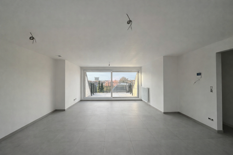 Appartement op eerste verdiep met groot leefterras. - foto 4