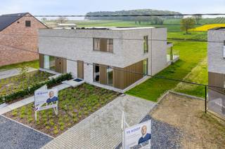 Dit project genaamd 'La Vue', is gelegen in Assent (Bekkevoort), vlakbij Diest. Dit kleinschalige project onderscheidt zich door zij zeer...