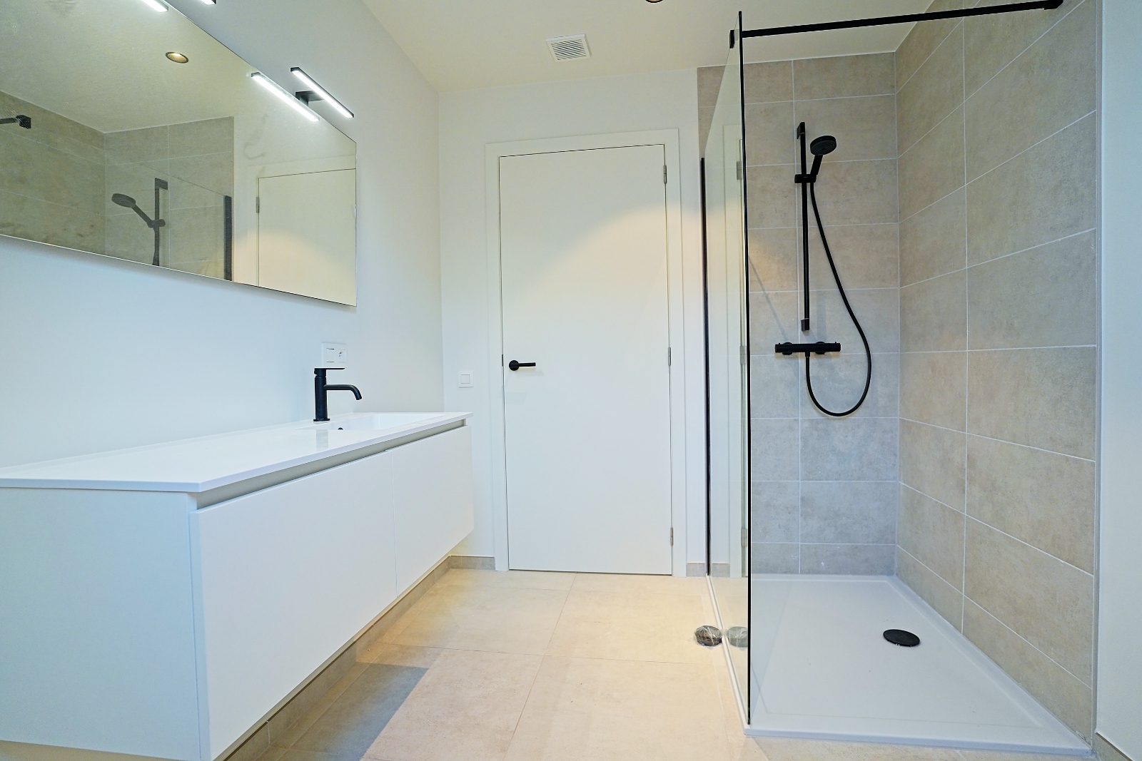 Zeer lichtrijk nieuwbouwappartement te Buggenhout - foto 5