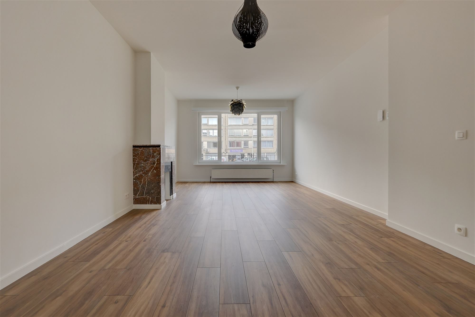 Instapklaar2-slaapkamerappartement met ruime tuin in Deurne! - foto 3