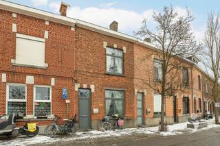 Bent u op zoek naar een instapklare woning op wandelafstand van het bruisende centrum van Leuven? Dan is deze charmante woning zeker een bezoek...