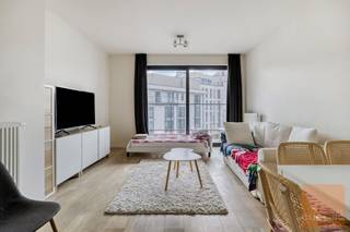 Hou je van bruisend Brussel dan is deze locatie perfect, vlak naast  het Europees parlement, het Jubelpark en het Leopoldpark en  zowel van...