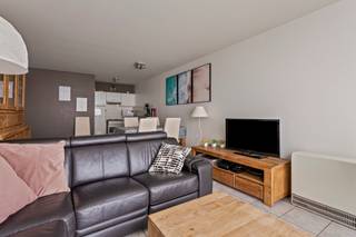 [[ DIT PAND NEEMT DEEL AAN DE ERA OPEN HUIZEN DAG OP 6/12 VAN 14:30 TOT 15:30 ]]Op de 1ste verdieping van de klassevolle residentie...