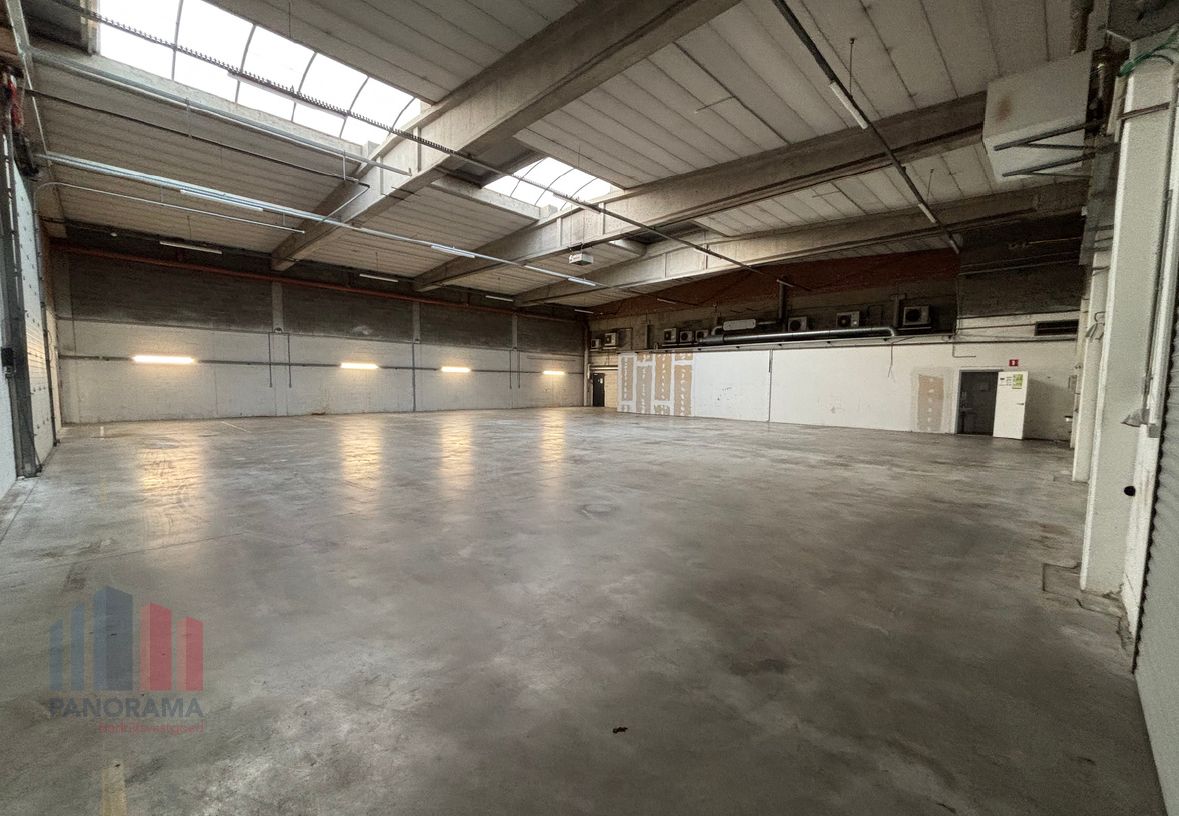 1.152 m² magazijn met 288 m² kantoren te huur - foto 3