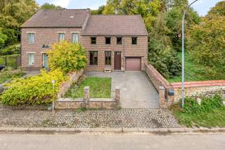 WONEN IN HET GROENE HOEGAARDEN: CHARMANT, INSTAPKLAAR EN OMRINGD DOOR RUSTAan het einde van een doodlopende straat, in het pittoreske Hoegaarden,...