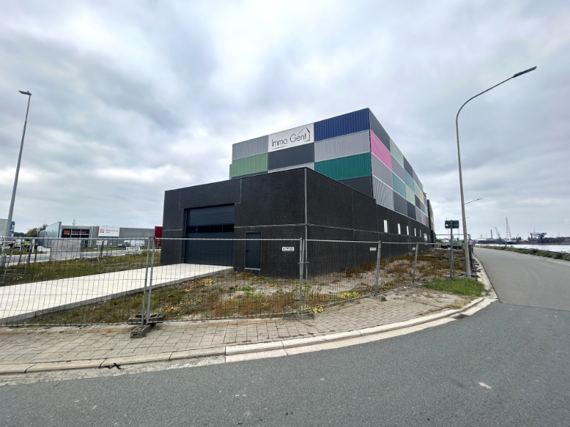 Nieuwbouwmagazijn – strategische ligging nabij centrum Gent - foto 2