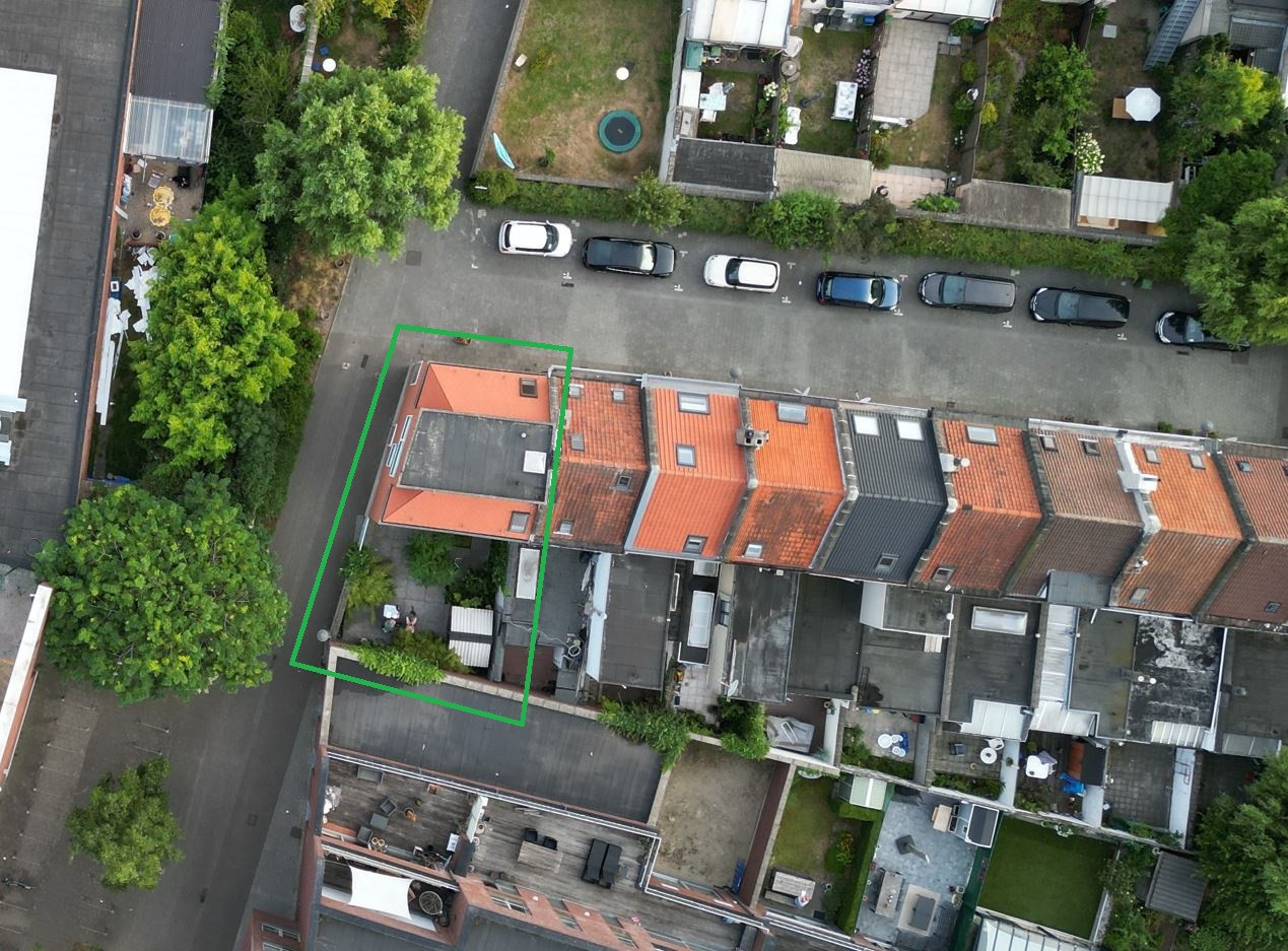 Energiezuinige (EPC B) halfopen eengezinswoning met aangename tuin, op centrale locatie te 2020 Antwerpen. - foto 3
