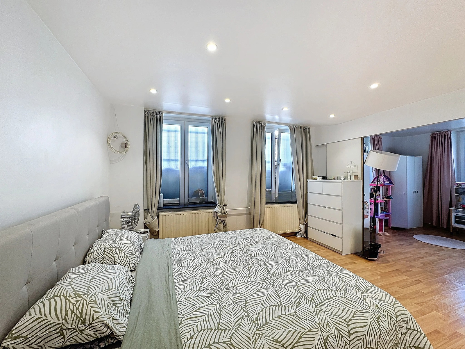 House for sale in Brussels with 6 bedrooms - photo 5