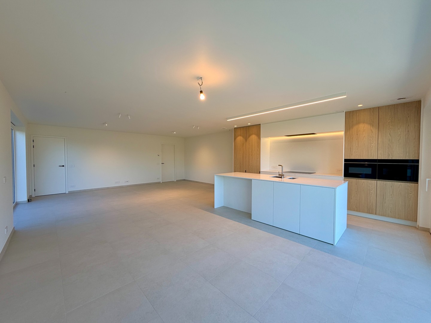 Recente nieuwbouwwoning in centrum Tielt! - foto 2