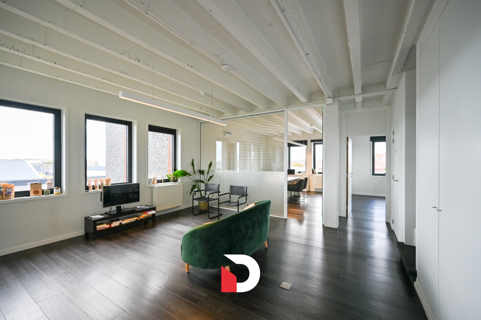 Instapklare (nieuwbouw)kantoorruimte (326m²) op zichtlocatie te Brugge - foto 2