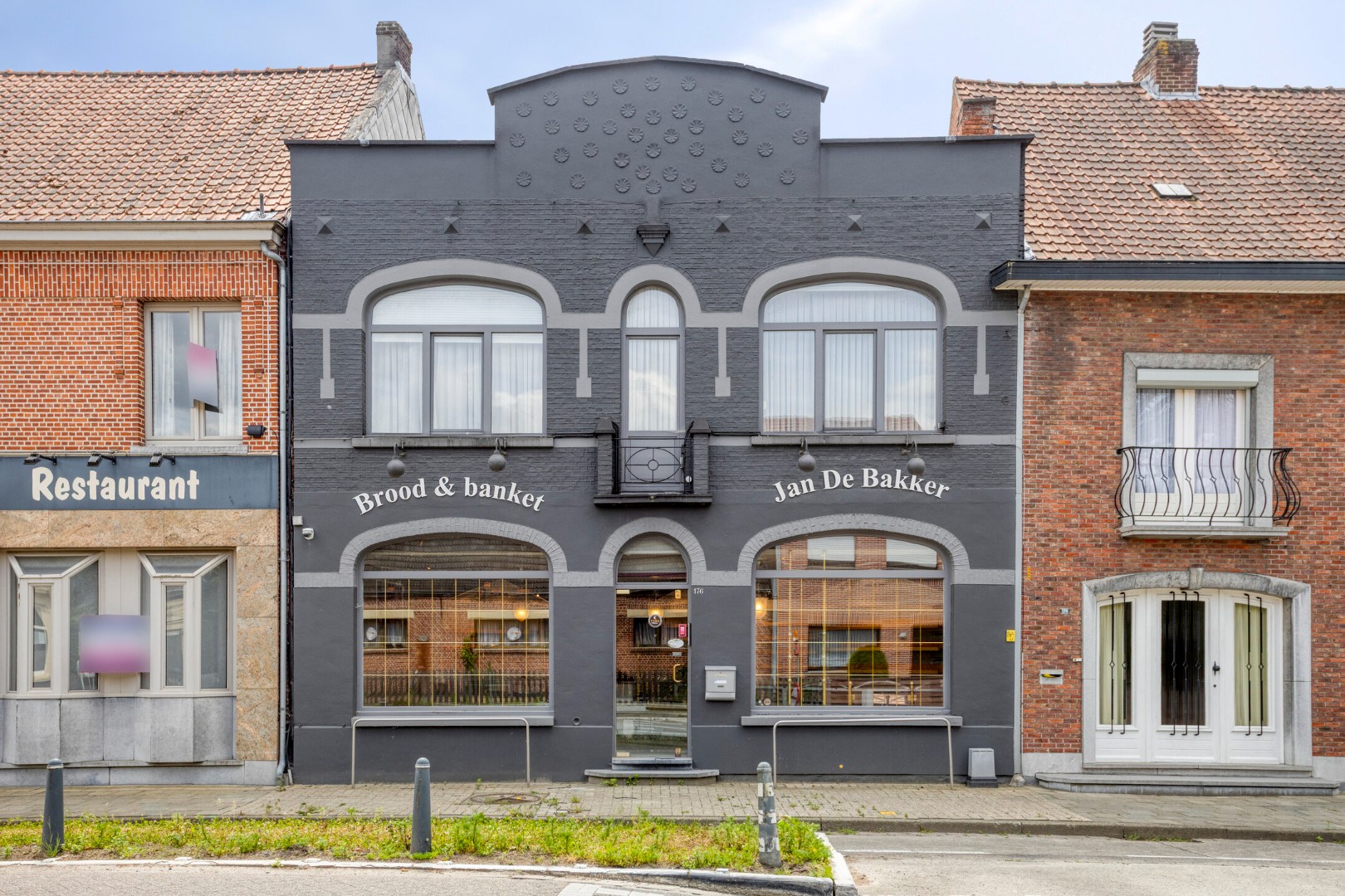 Commercial for sale in Mol