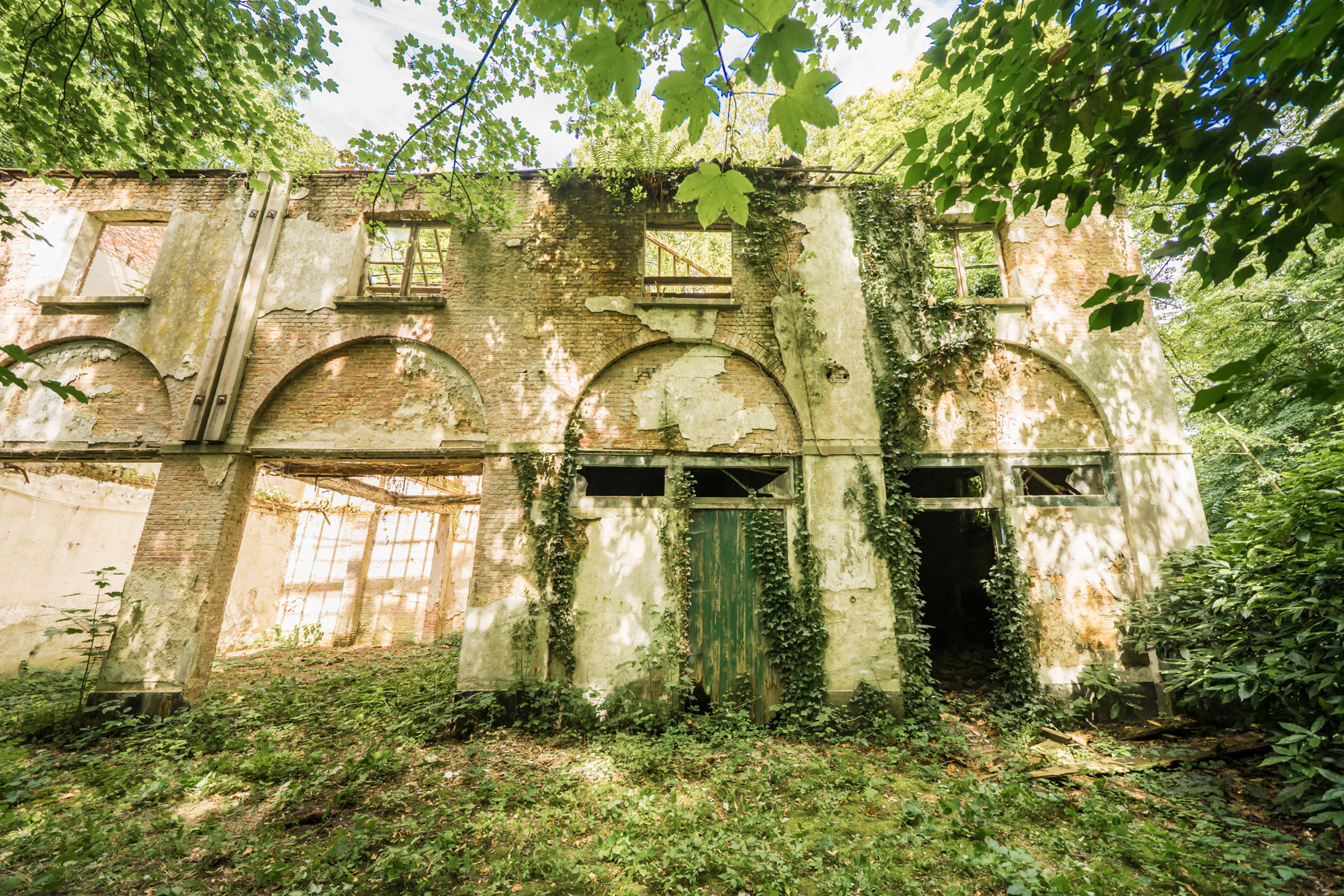 Uitzonderlijk te renoveren koetshuis - foto 5