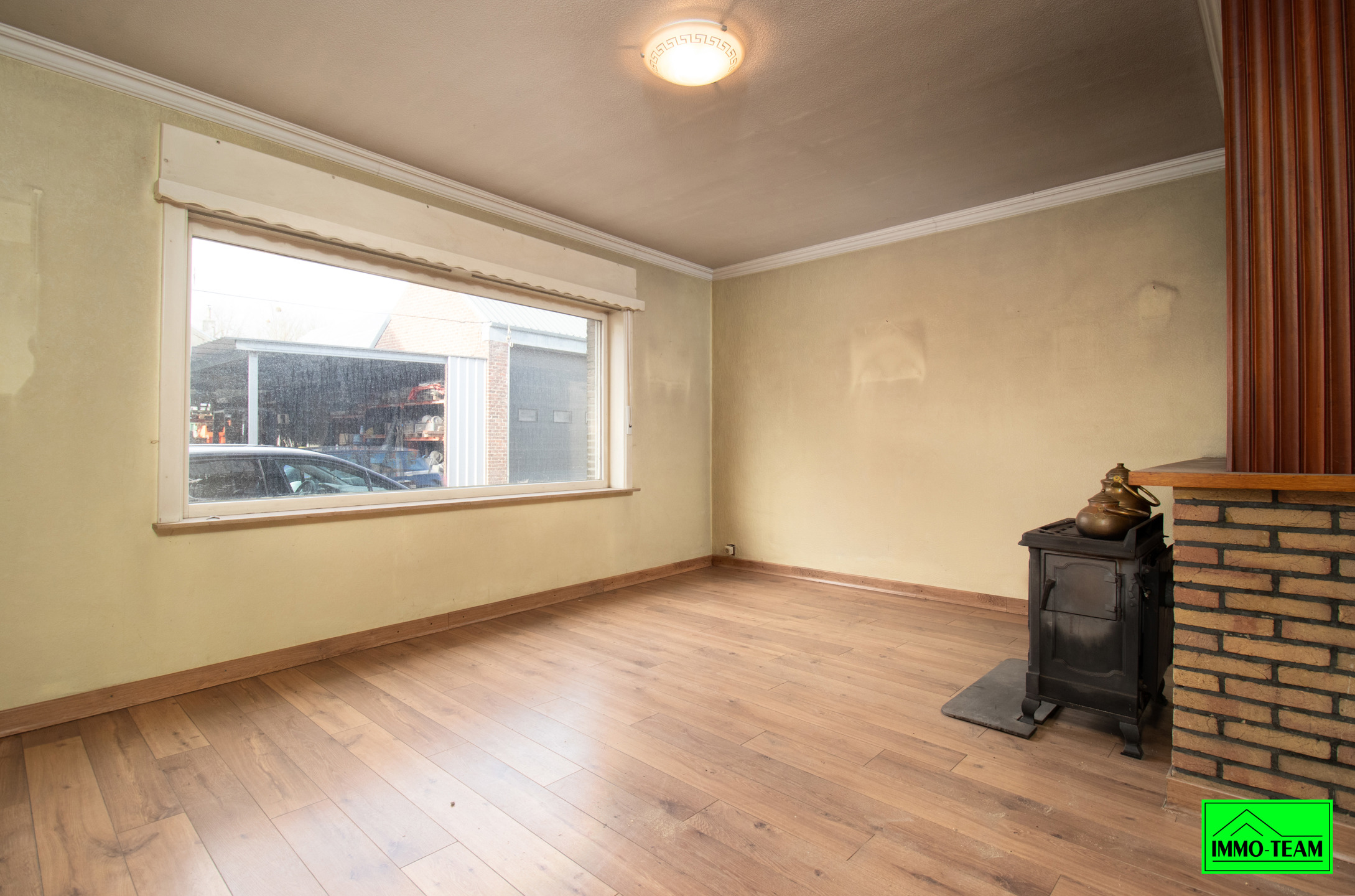 Te renoveren 4-gevel woning met garage en tuin - foto 4