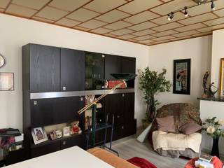 Dit appartement is gelegen op de eerste verdieping en heeft een gemeenschappelijke ingang met het appartement op het gelijkvloers.Geen lift in het...