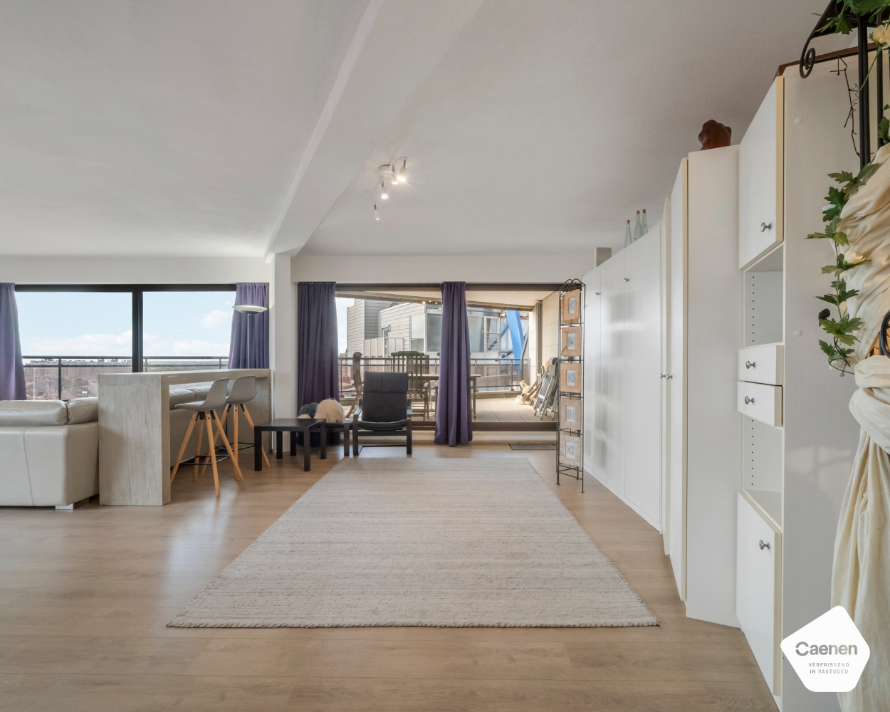 Instapklaar één slaapkamer appartement met prachtig zongericht terras en zijdelings zeezicht - photo 1