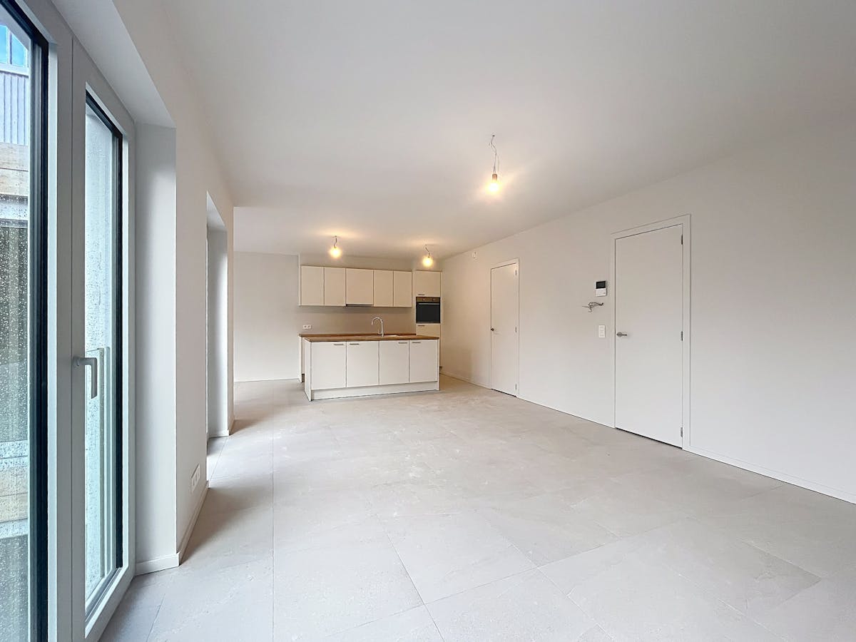 Nieuwbouwappartement met 2 slaapkamers en staanplaats te huur in Brugge - foto 4
