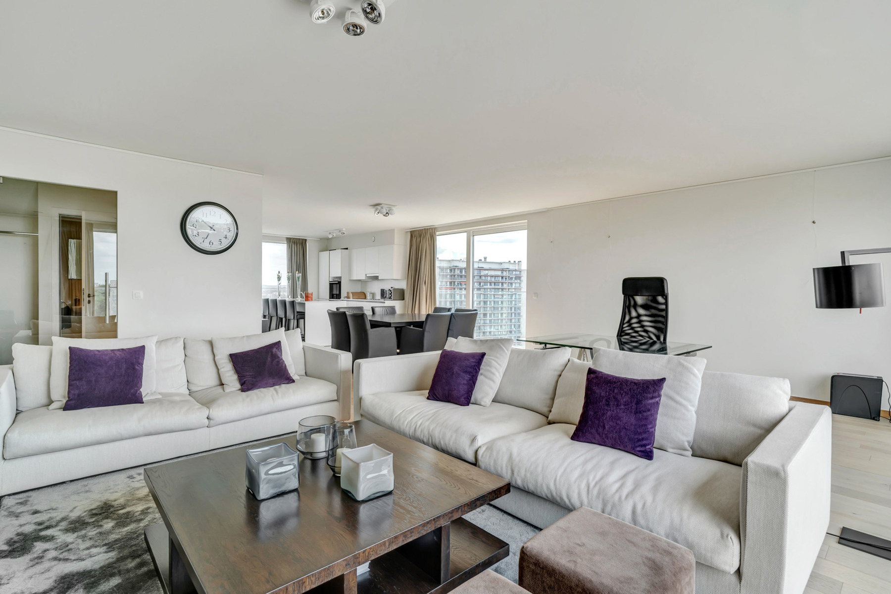 Apartment for rent in Woluwe-Saint-Lambert with 4 bedrooms - photo 3