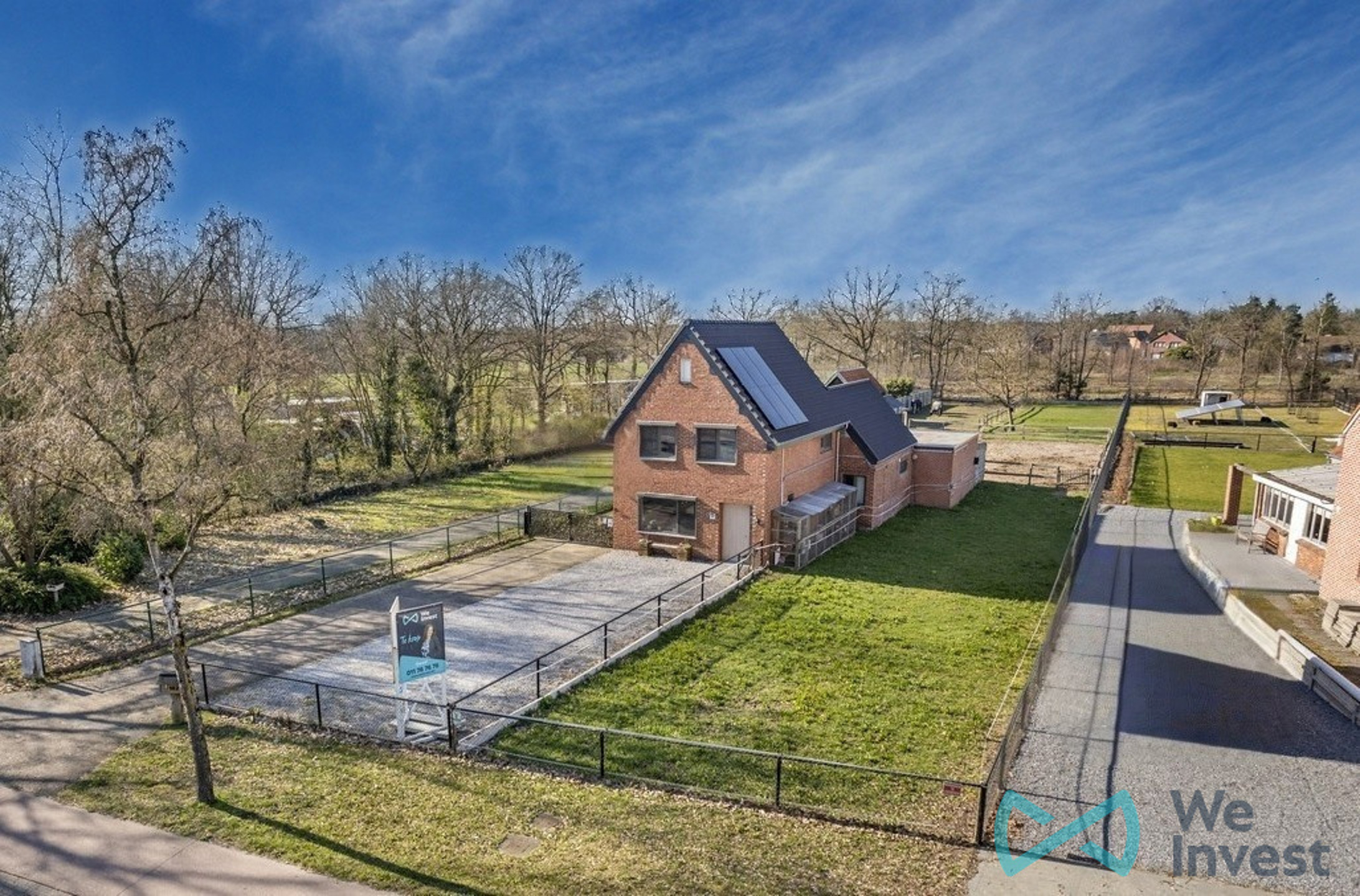 Vernieuwde woning met weiland en mogelijke praktijkruimte - foto 4