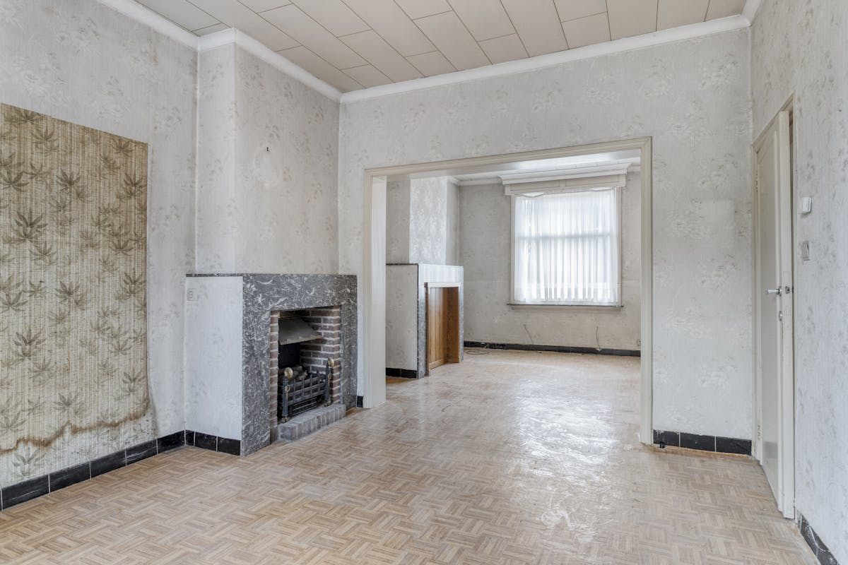 Semi-detached house to renovate in Gullegem - photo 5