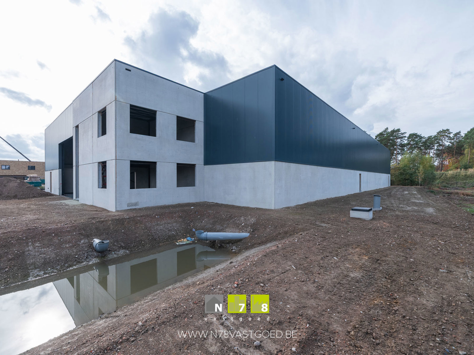 Commercial for rent in Dilsen-Stokkem - photo 1