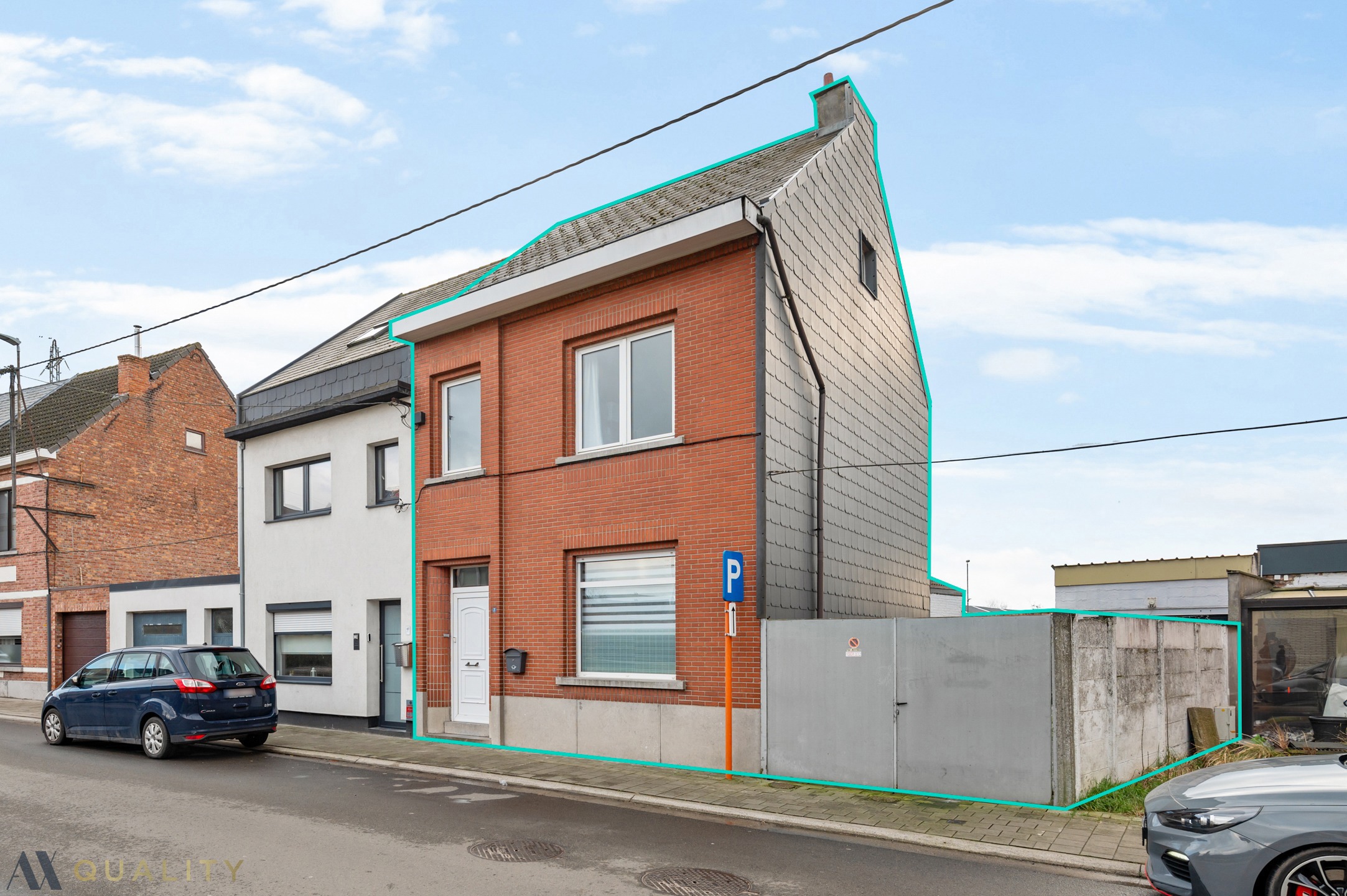 Half-open woning met 3 slpk., oprit, gar., tuin en polyvalente zolderruimte - foto 1