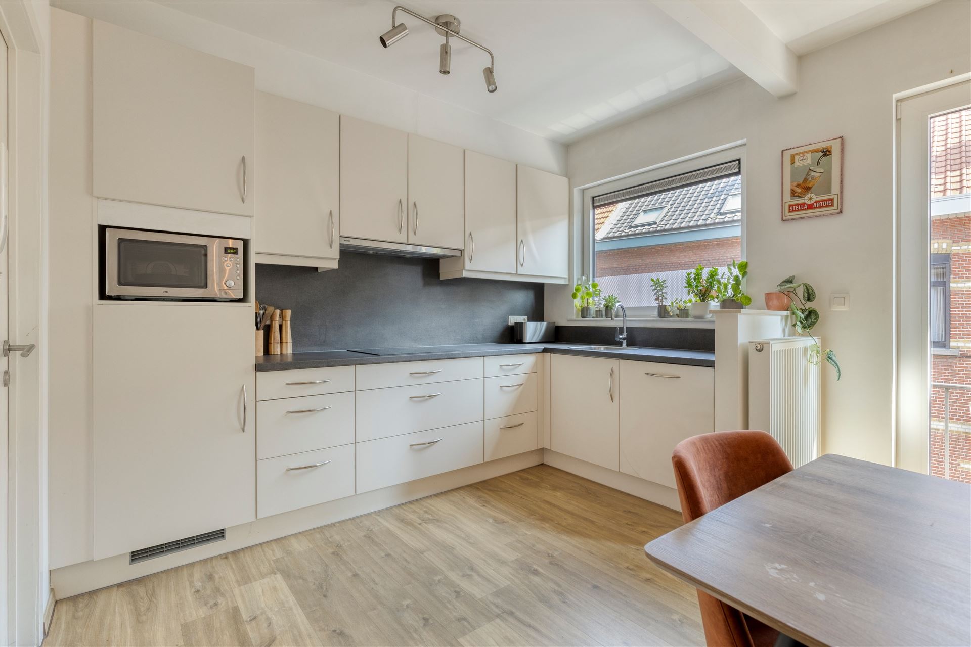 Verzorgd appartement op rustige locatie in centrum Wilrijk - foto 4