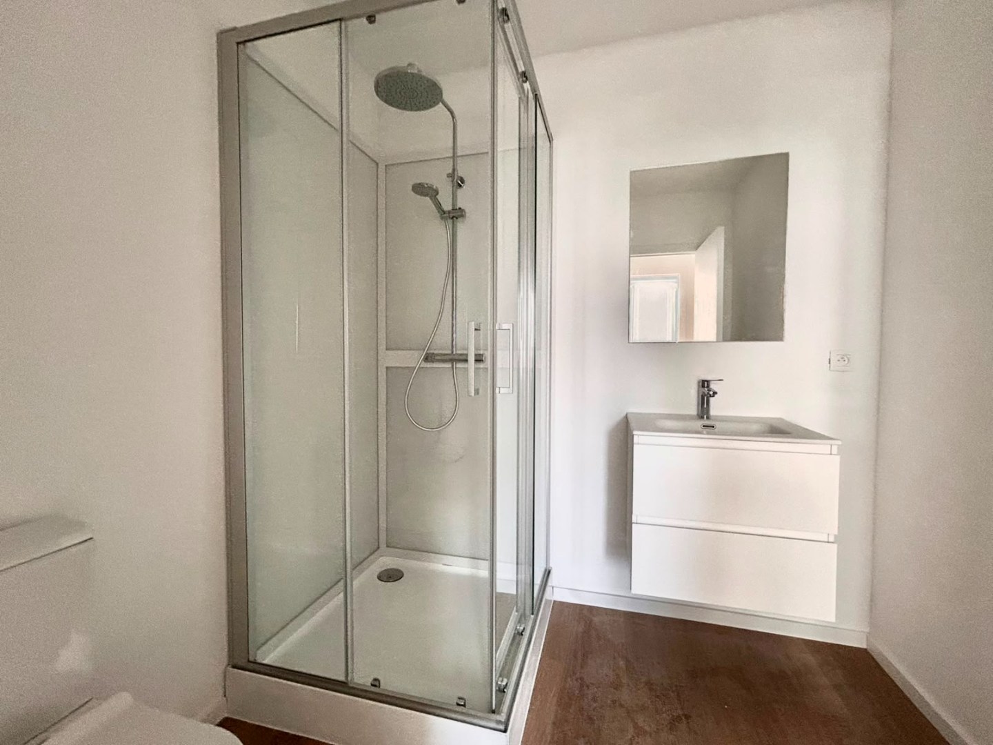 Te huur volledig gerenoveerd 1 -slaapkamer appartement - foto 5