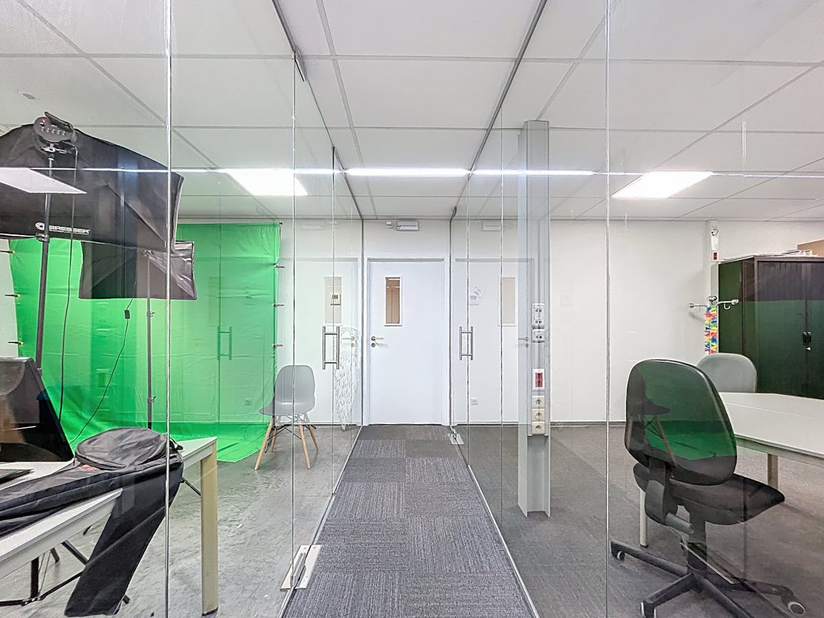 Kantoren (96 m² - 773 m²) te huur in Nazareth-De Pinte - foto 3