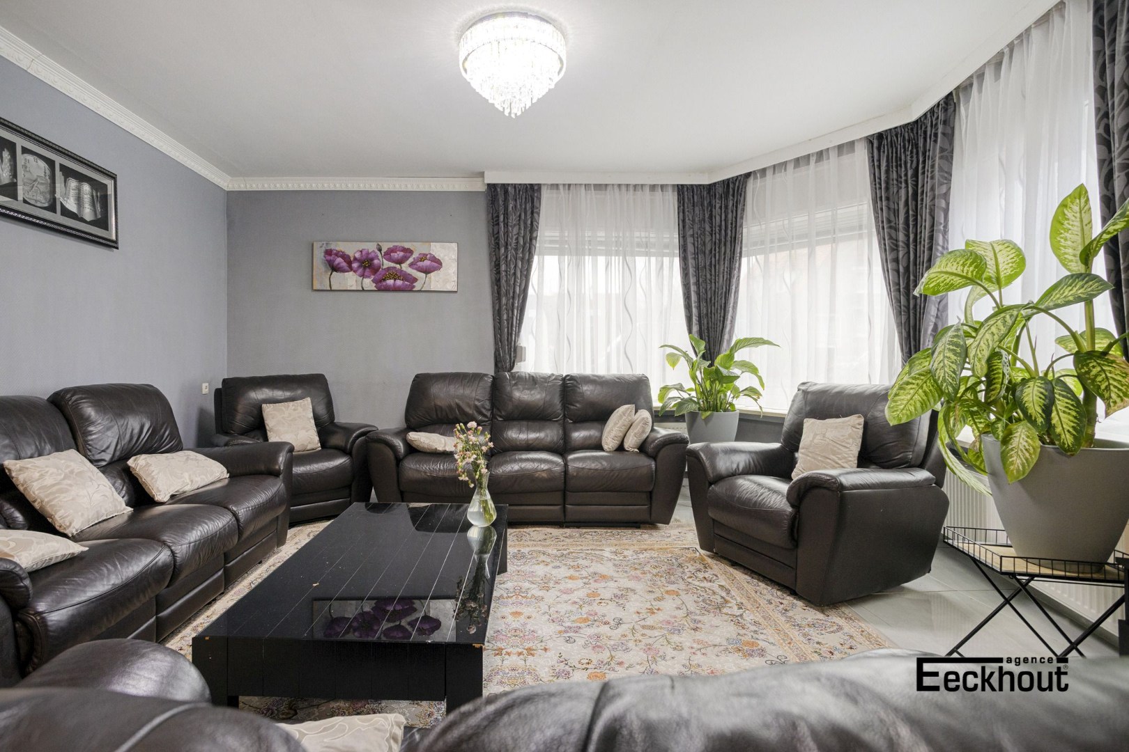 Ruime hoekwoning met 6 slaapkamers en met terras en aangebouwde garage - foto 5