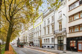 Luxueus appartement op de derde verdieping van de recente realisatie “The Banker” aan de Belgiëlei. Dit voormalige bankgebouw in...