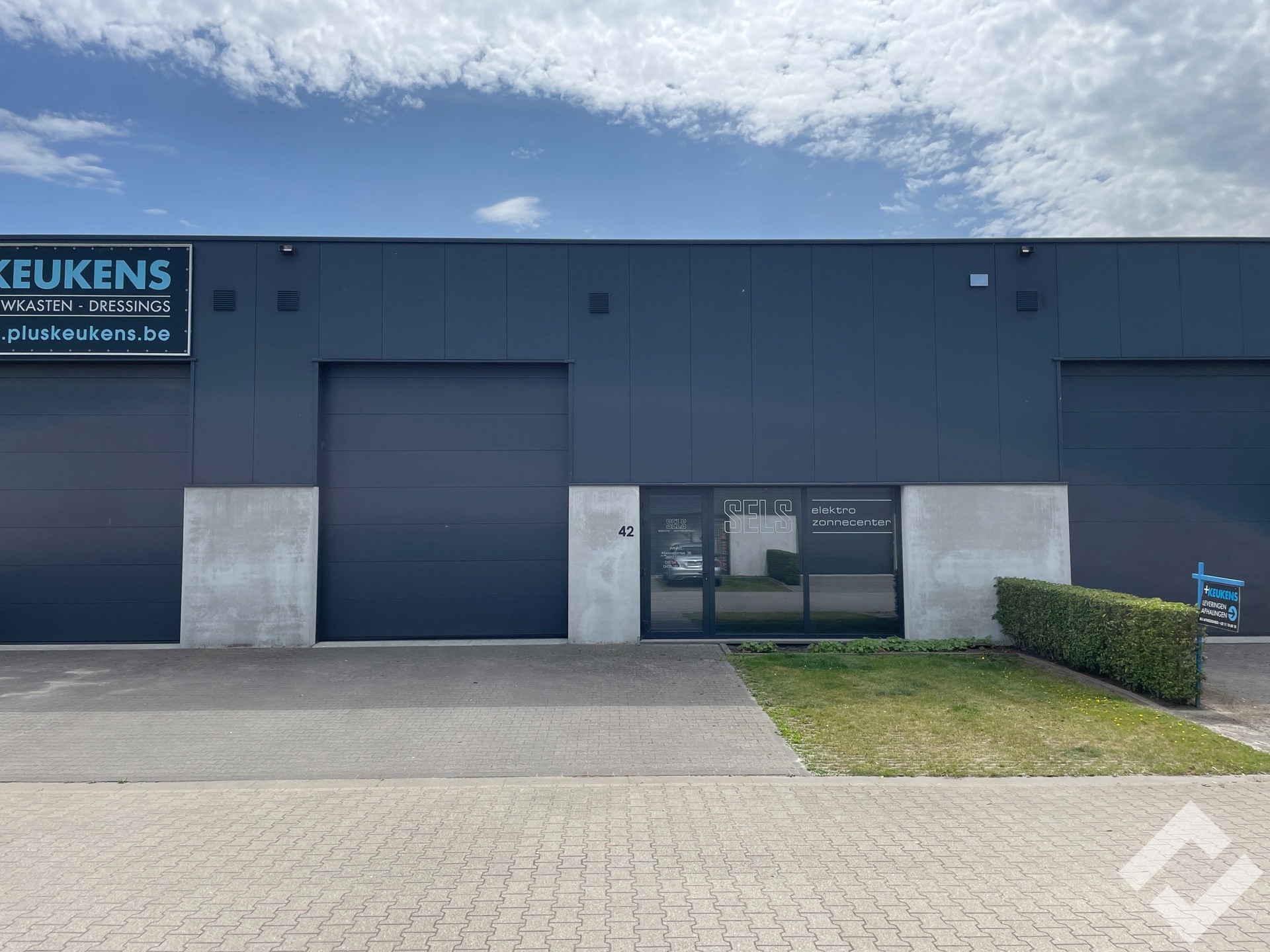 Recente KMO-unit (175m2) te huur in Lommel!  - foto 1